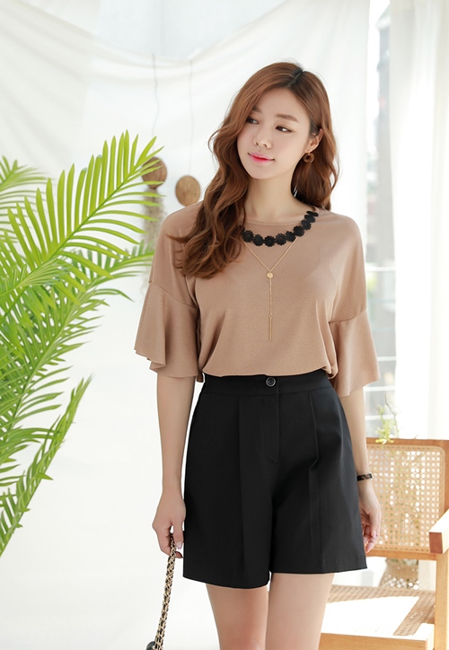 Mặc quần short đi làm không hề bất khả thi