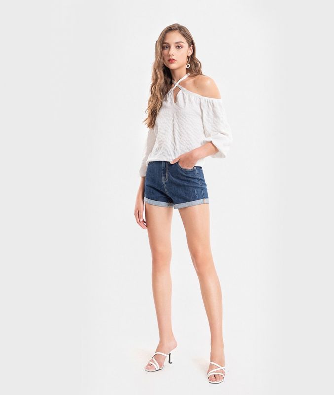 Quần short kaki xắn lai